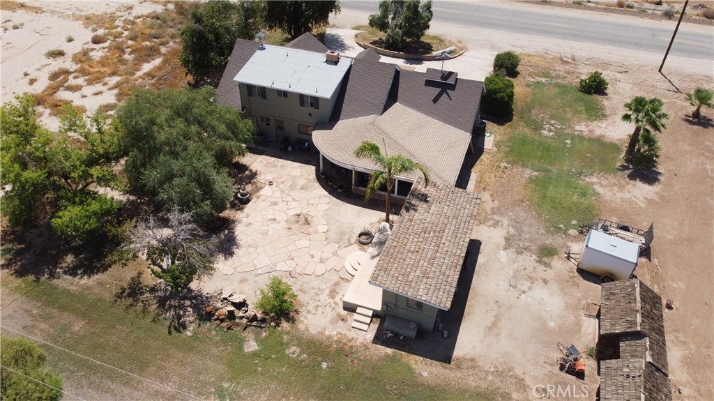 main property photo 25