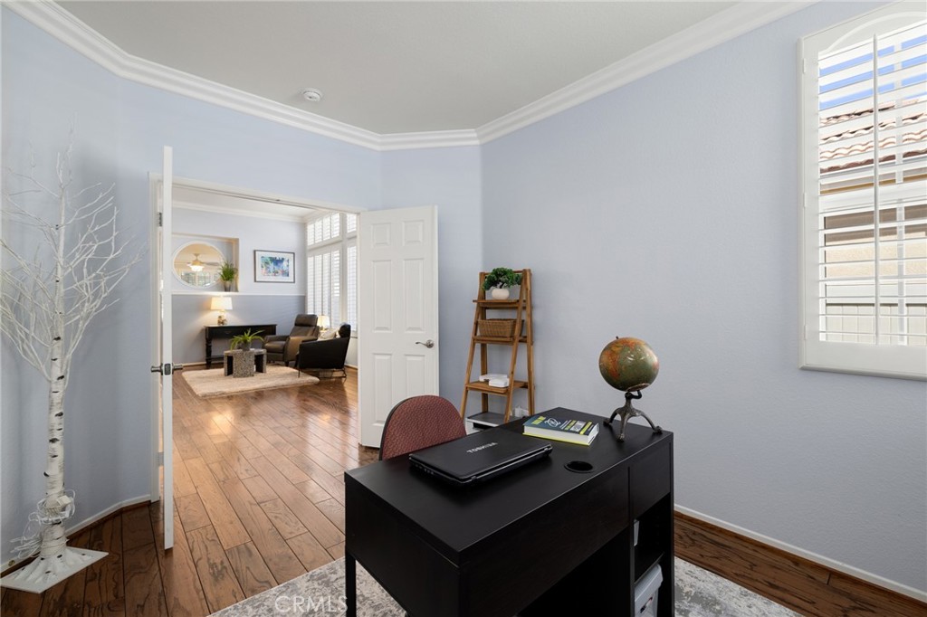 main property photo 9