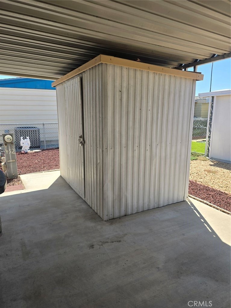 main property photo 34