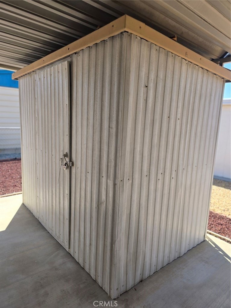 main property photo 35