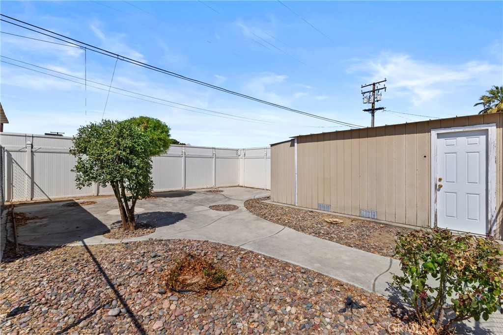 main property photo 19