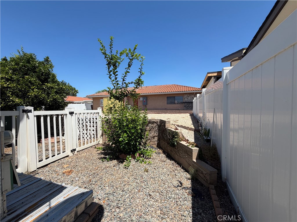main property photo 33