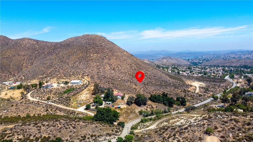 main property photo 10
