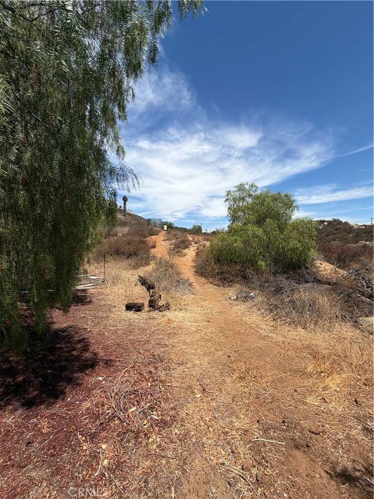 main property photo 28