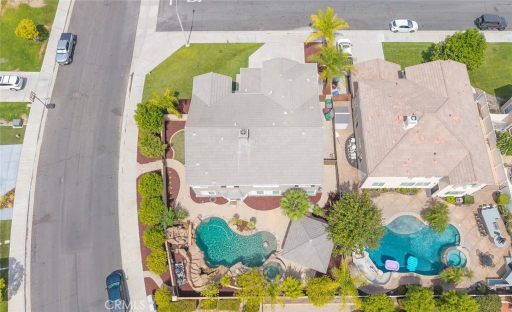 main property photo 45