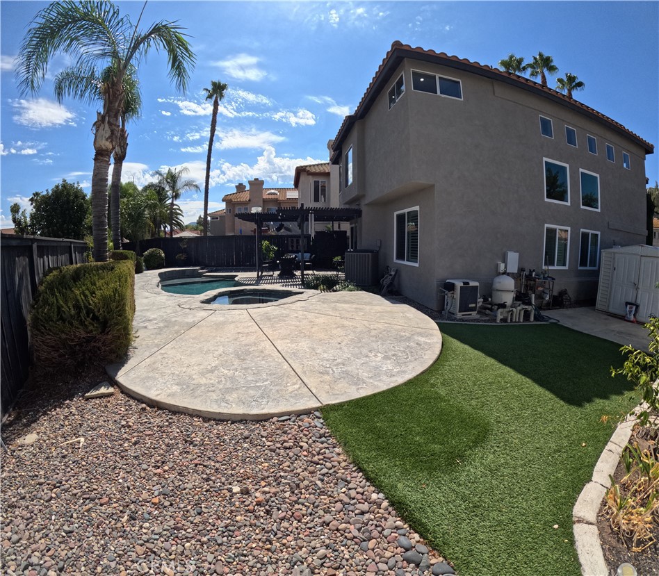 main property photo 20