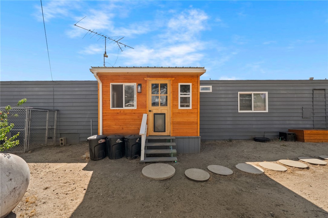 main property photo 74