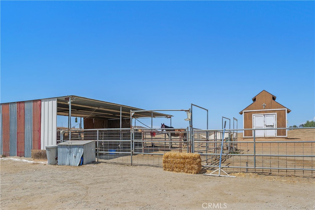 main property photo 39