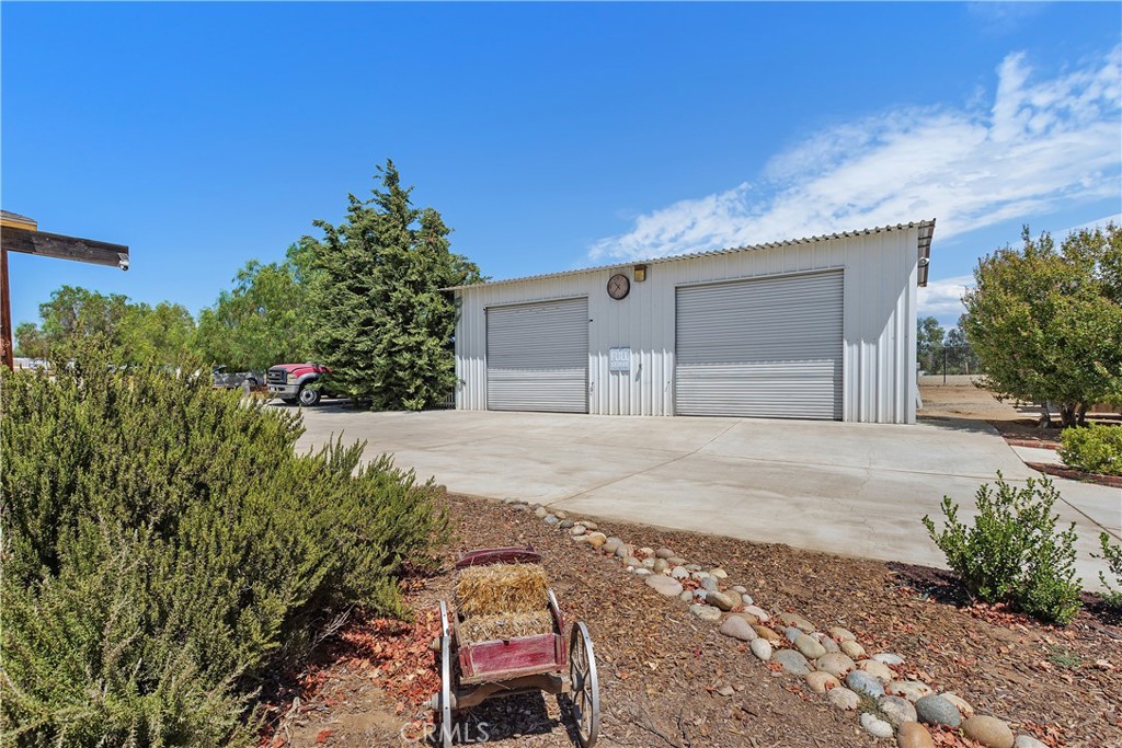 main property photo 9