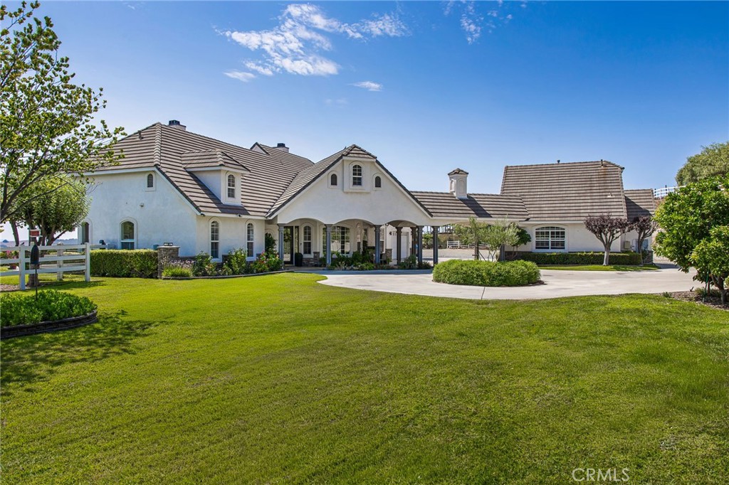 main property photo 5