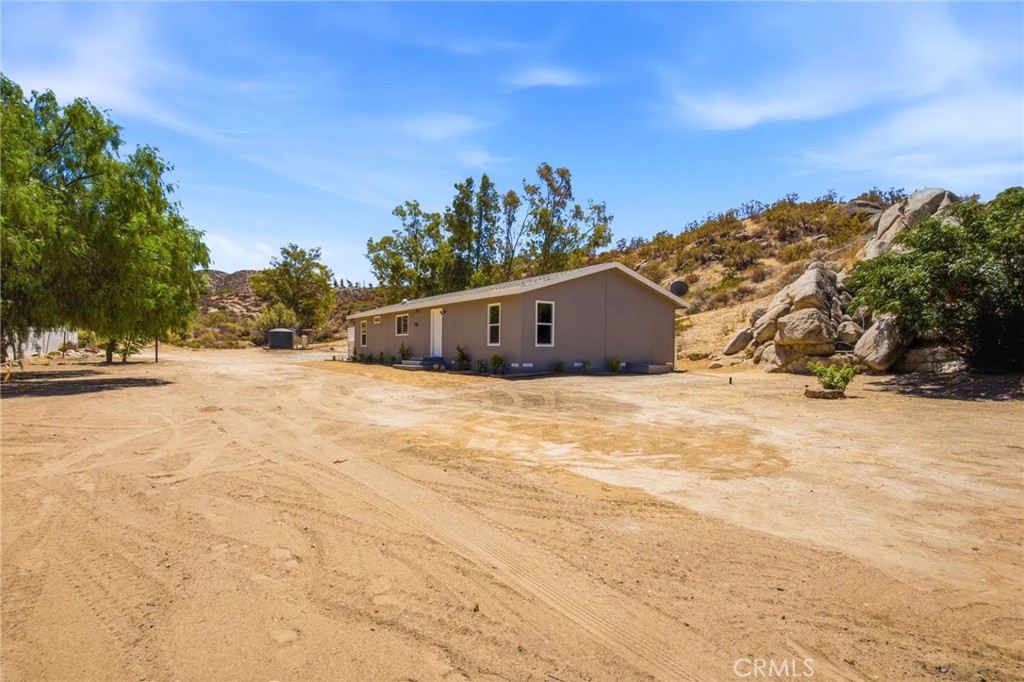 main property photo 31