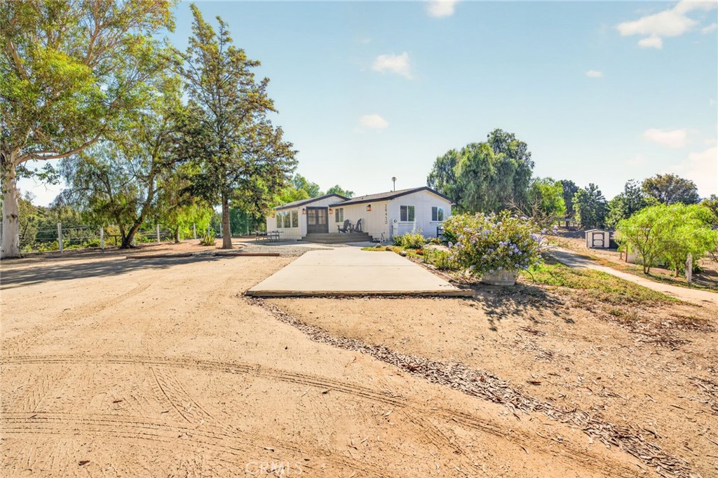 main property photo 6