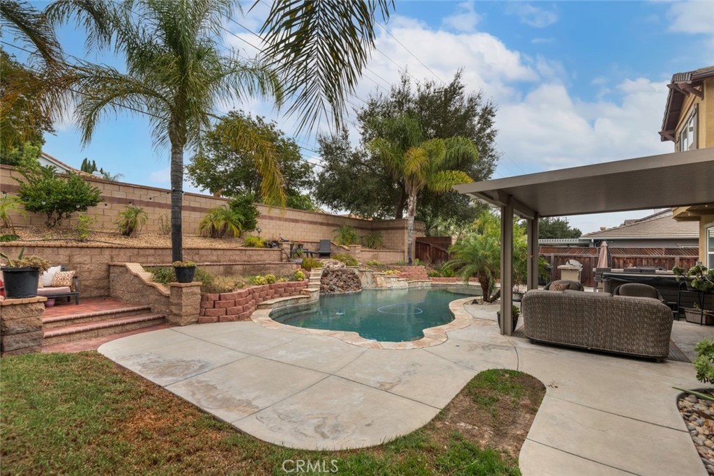 main property photo 36