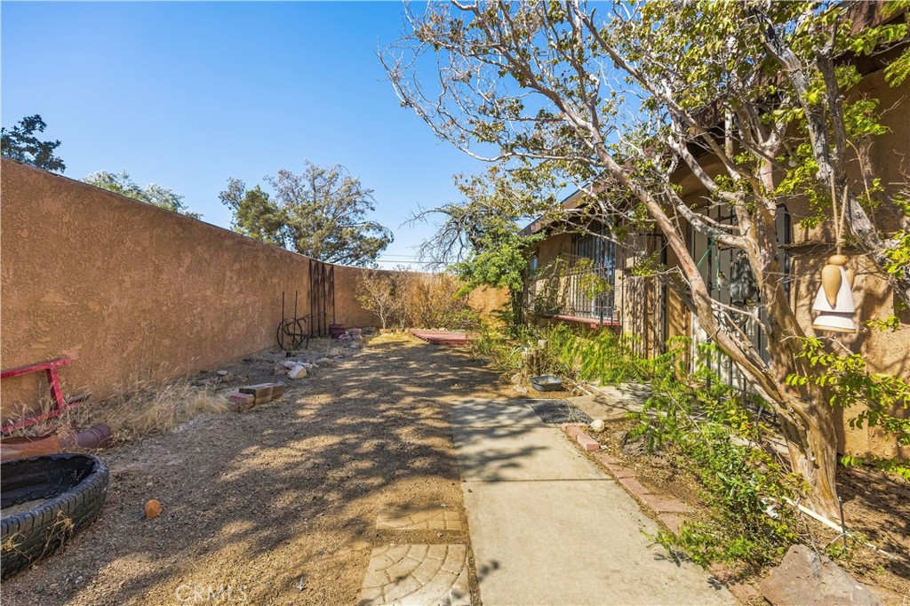 main property photo 32
