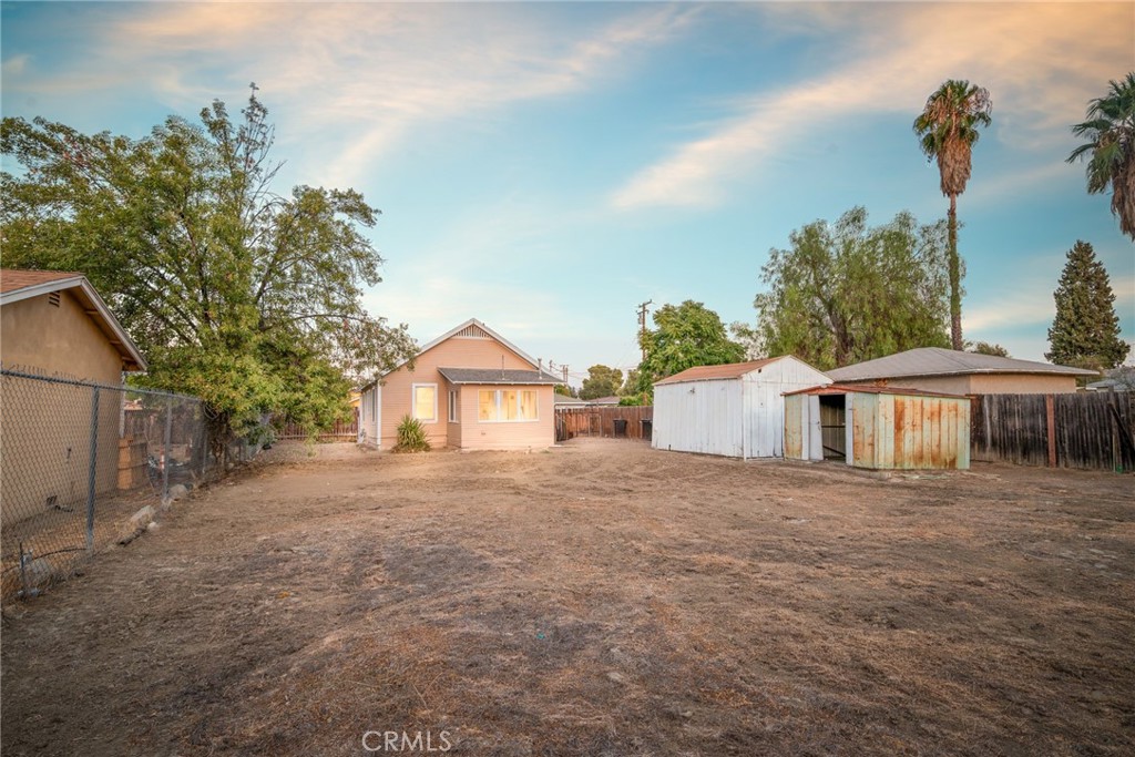 main property photo 17