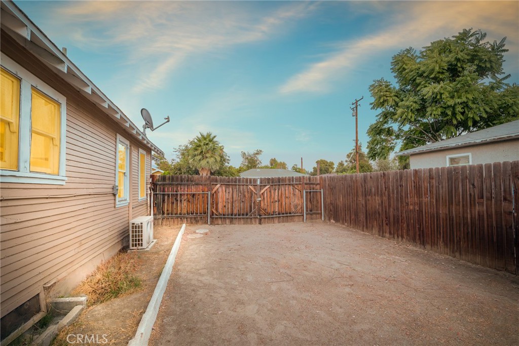 main property photo 18