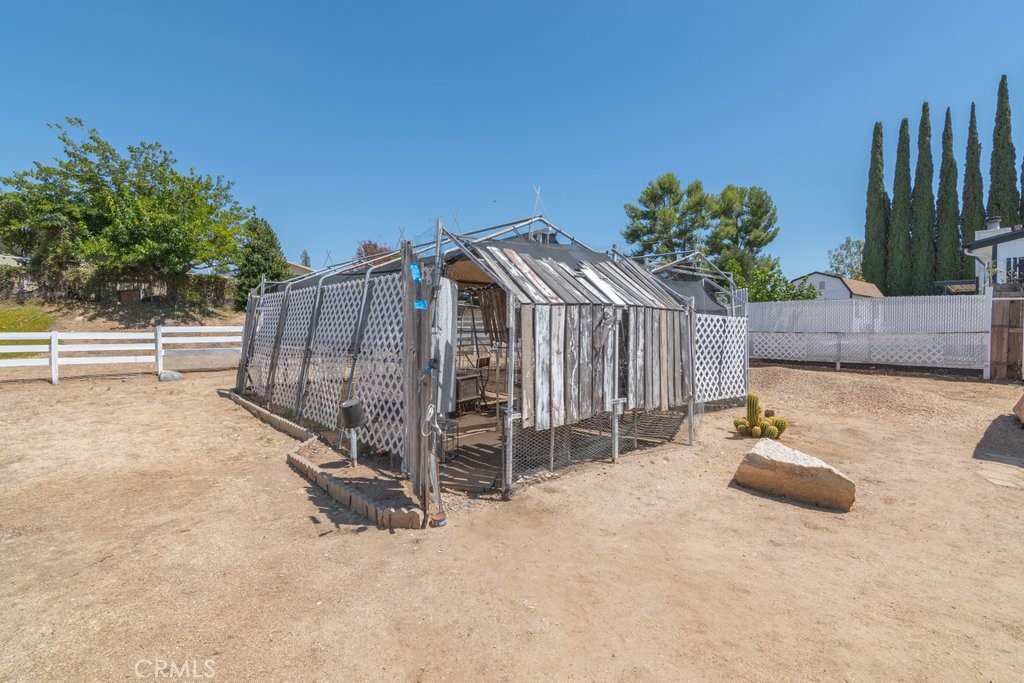 main property photo 31