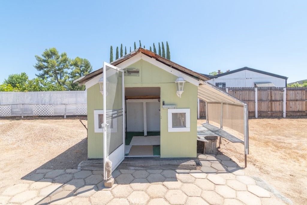 main property photo 36