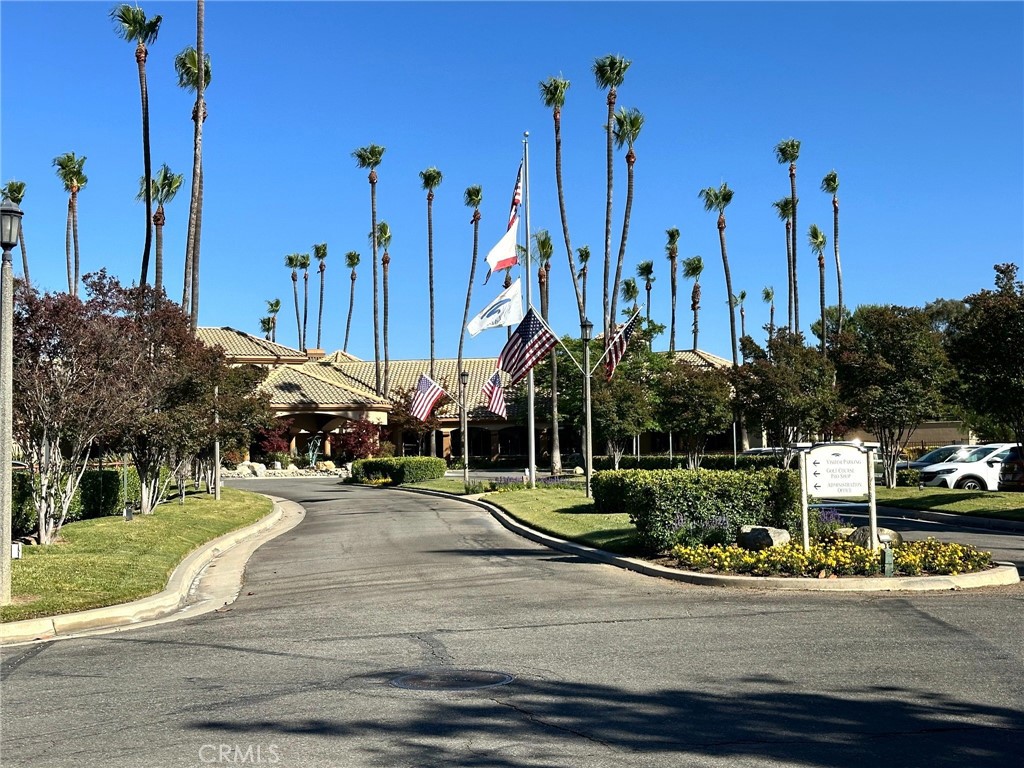 main property photo 16