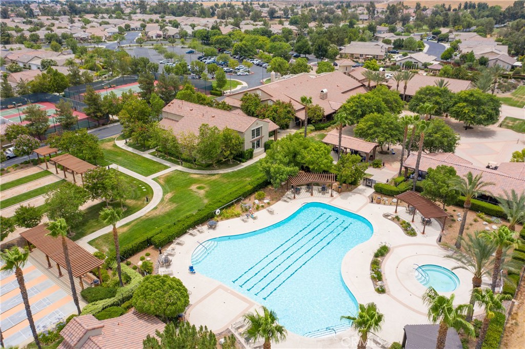 main property photo 40