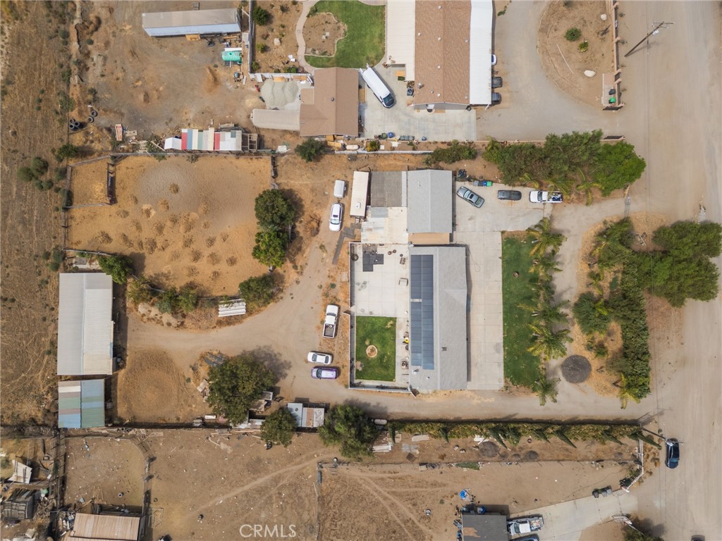 main property photo 40