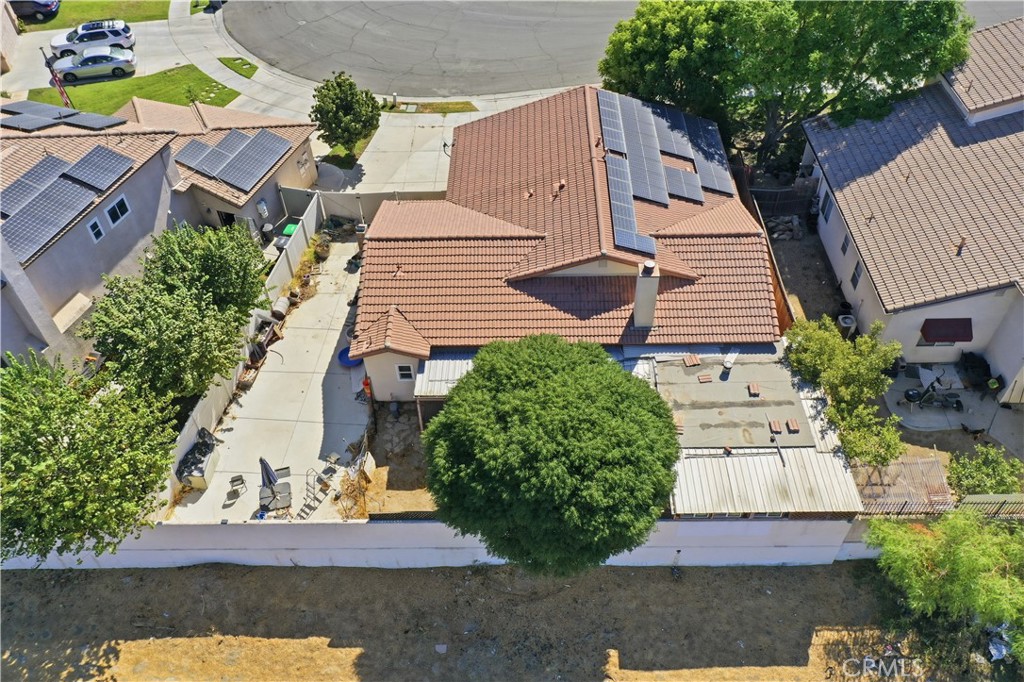 main property photo 30