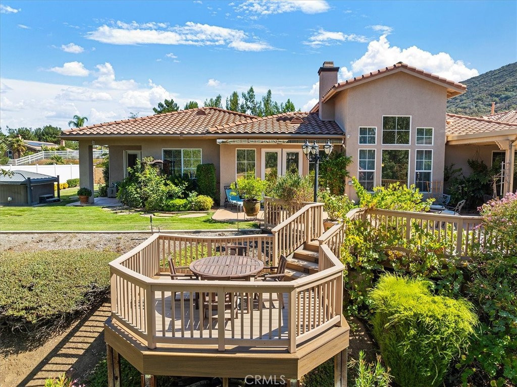 main property photo 44
