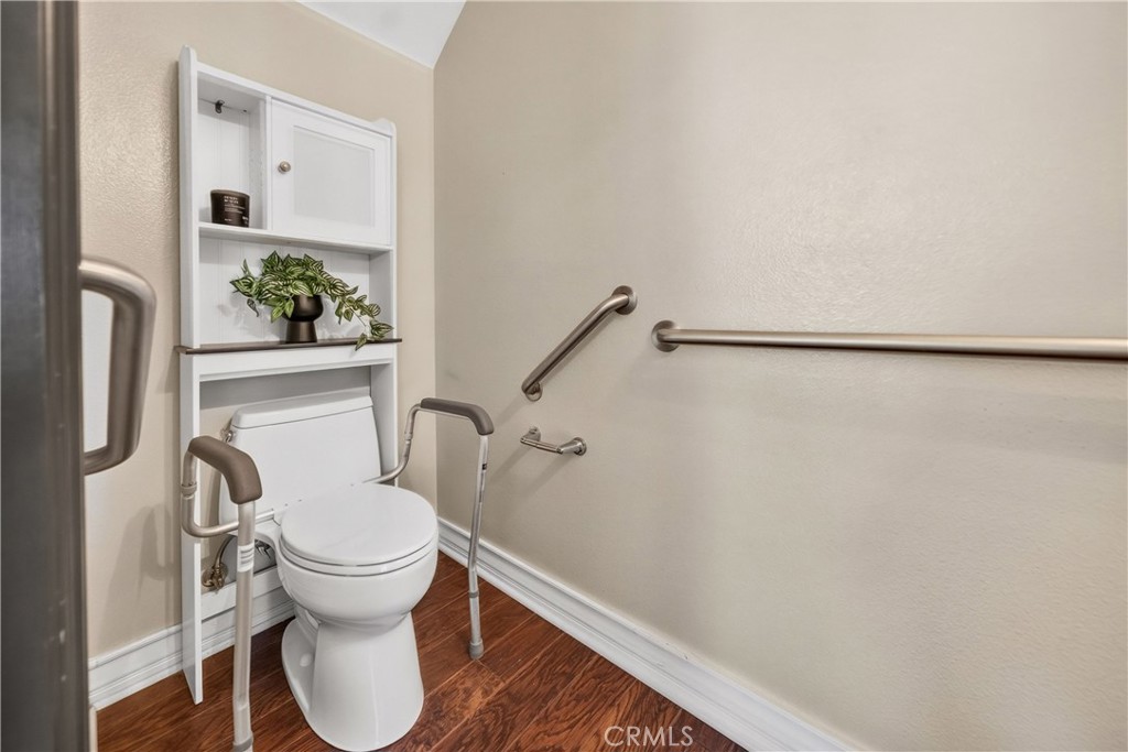 main property photo 10