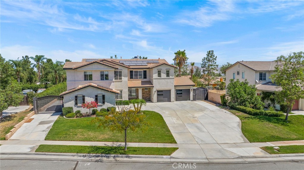 main property photo 8