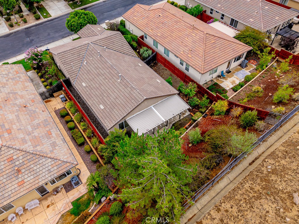 main property photo 29