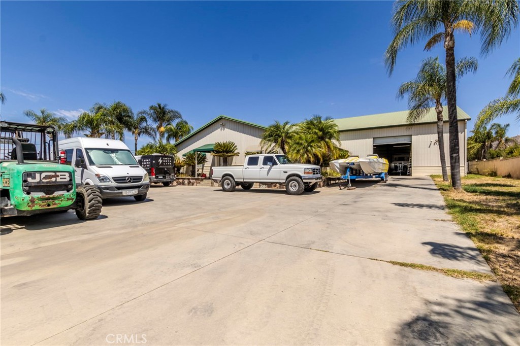 main property photo 11