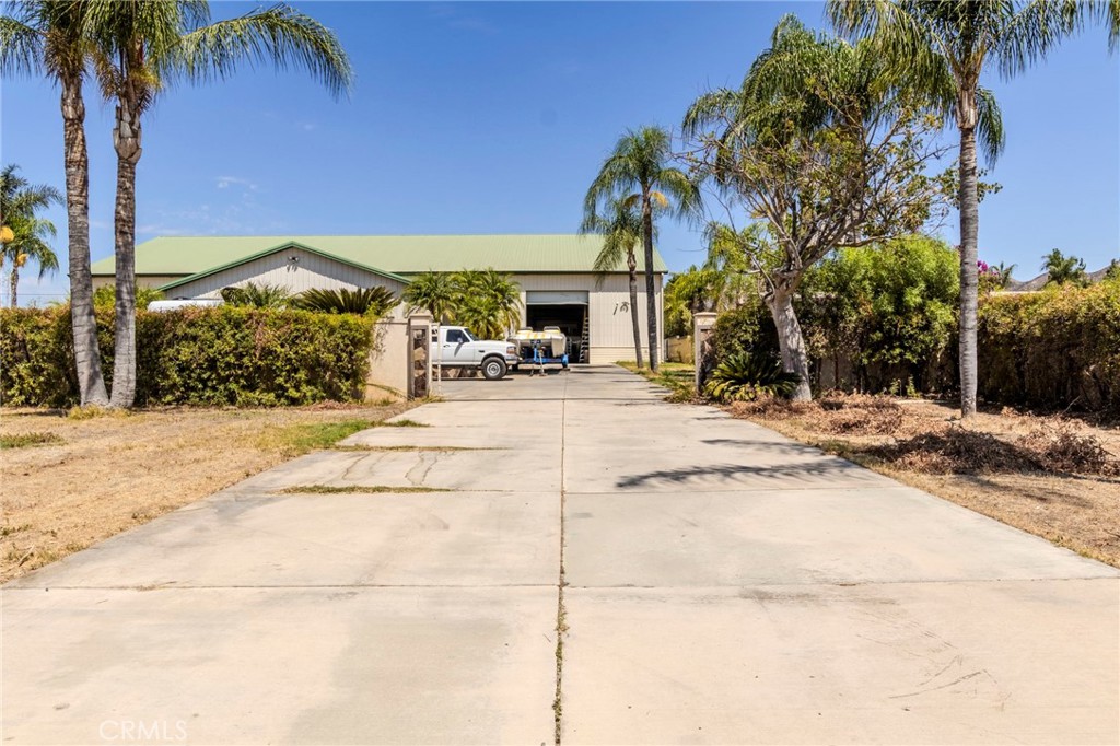 main property photo 12