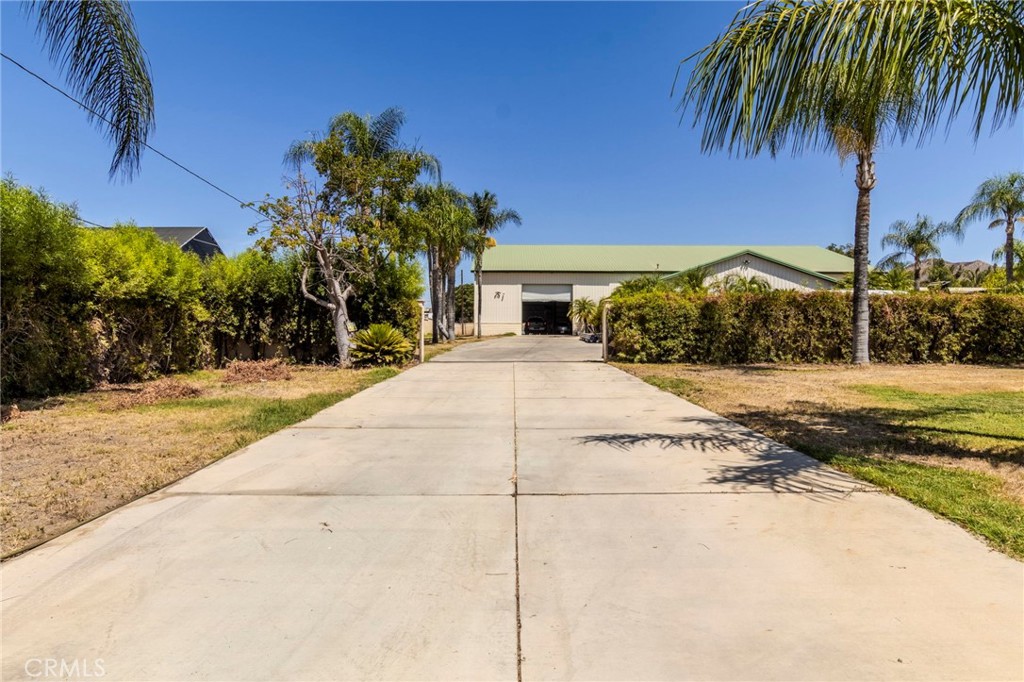 main property photo 18