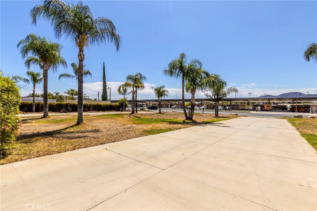 main property photo 19