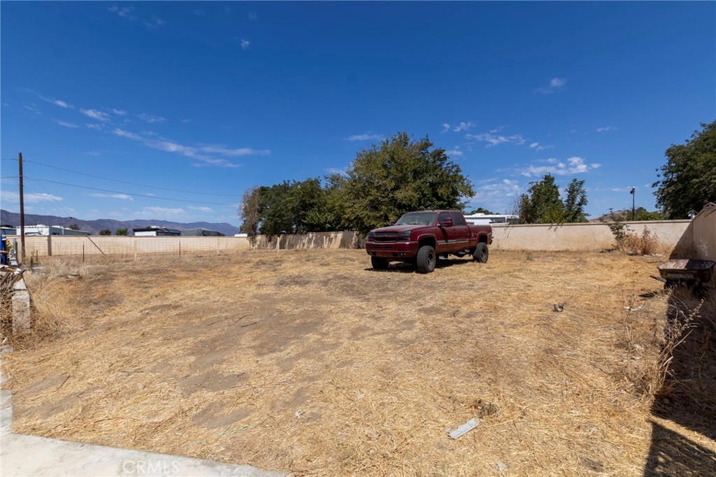 main property photo 27