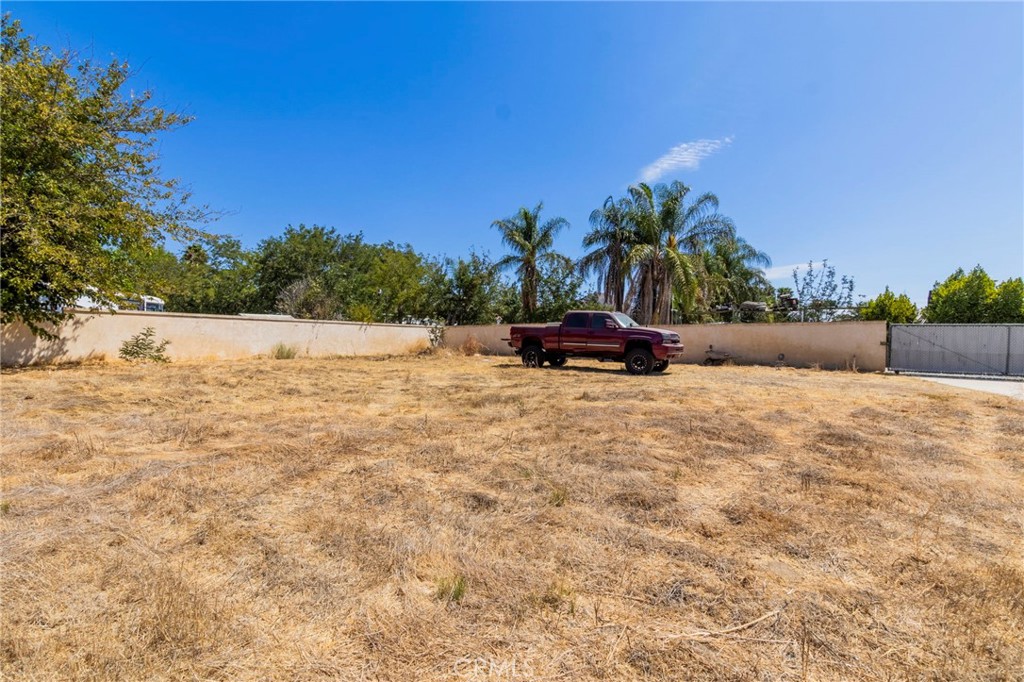 main property photo 35