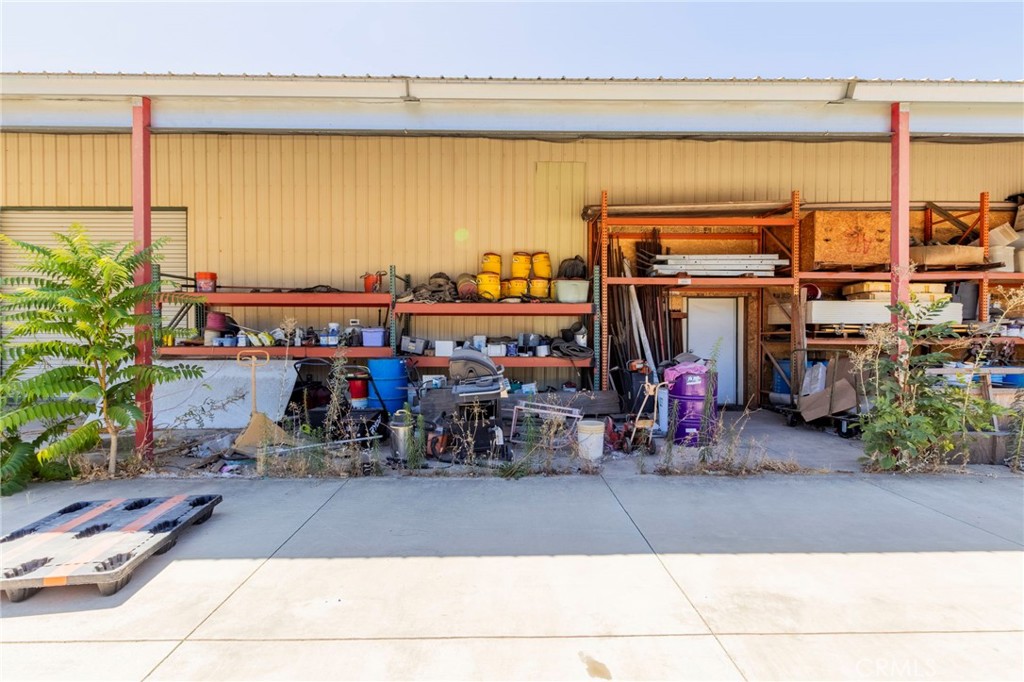 main property photo 41