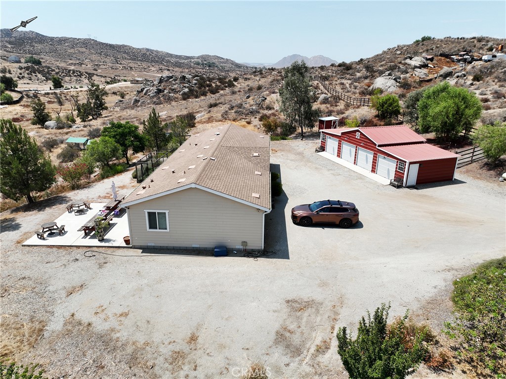 main property photo 50