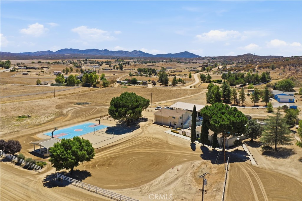 main property photo 50