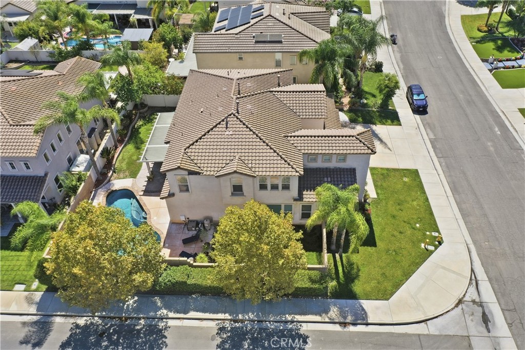 main property photo 37