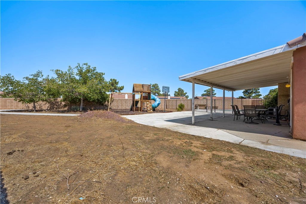 main property photo 25