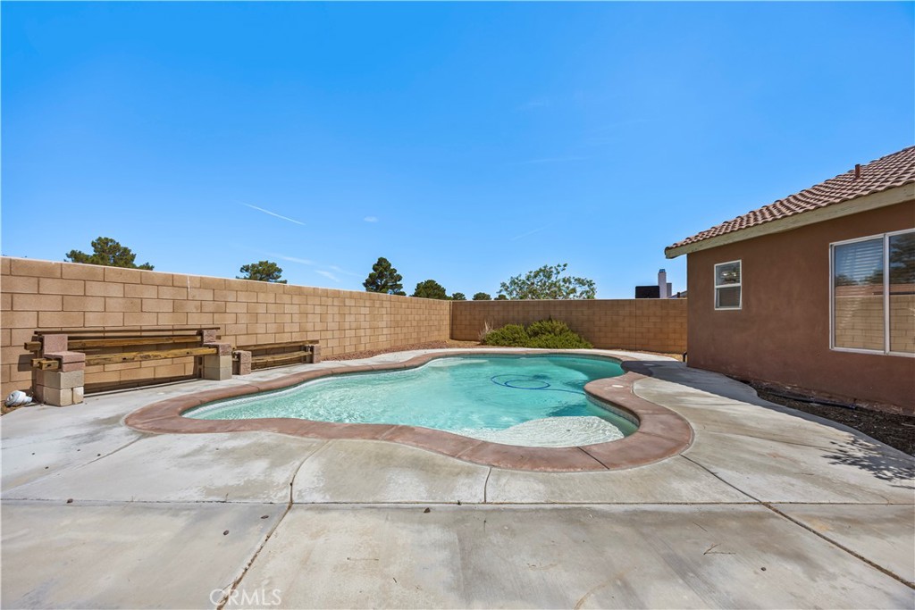 main property photo 38