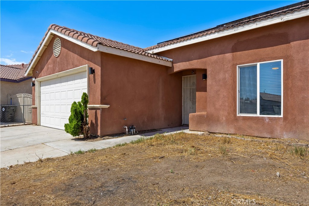 main property photo 40