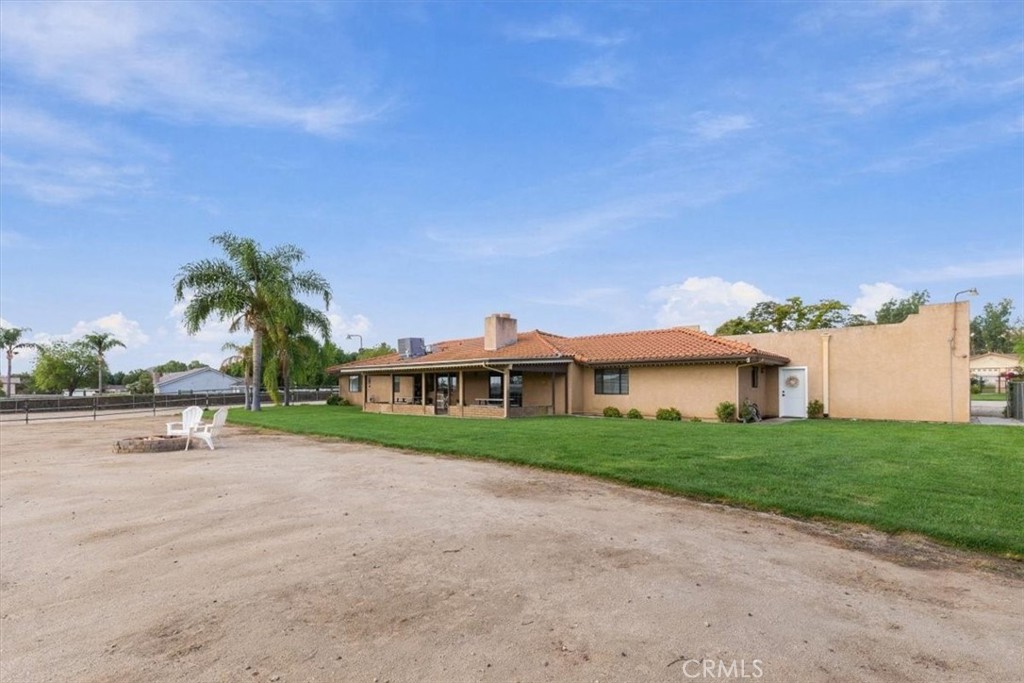 main property photo 4