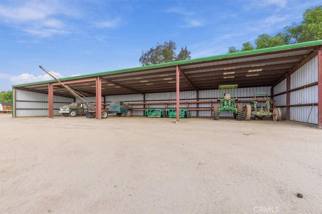 main property photo 44