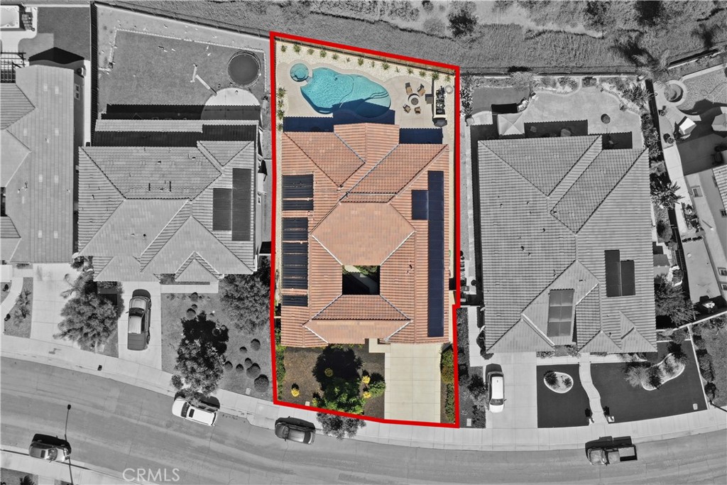 main property photo 33