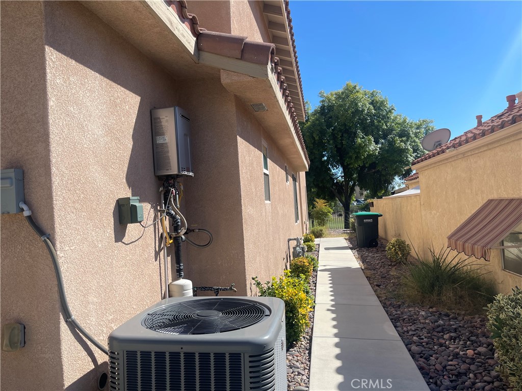main property photo 25