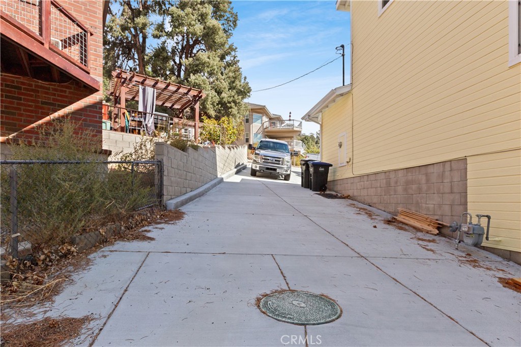main property photo 59