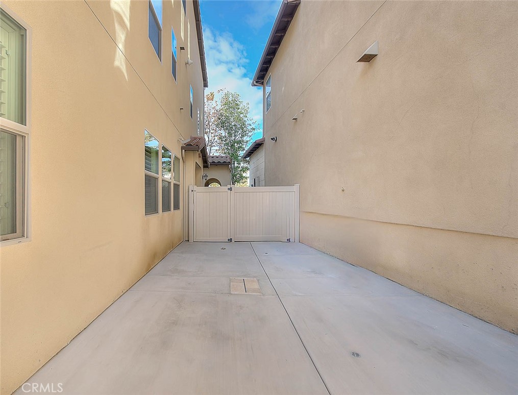 main property photo 66