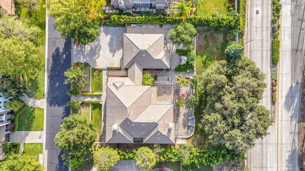 main property photo 67